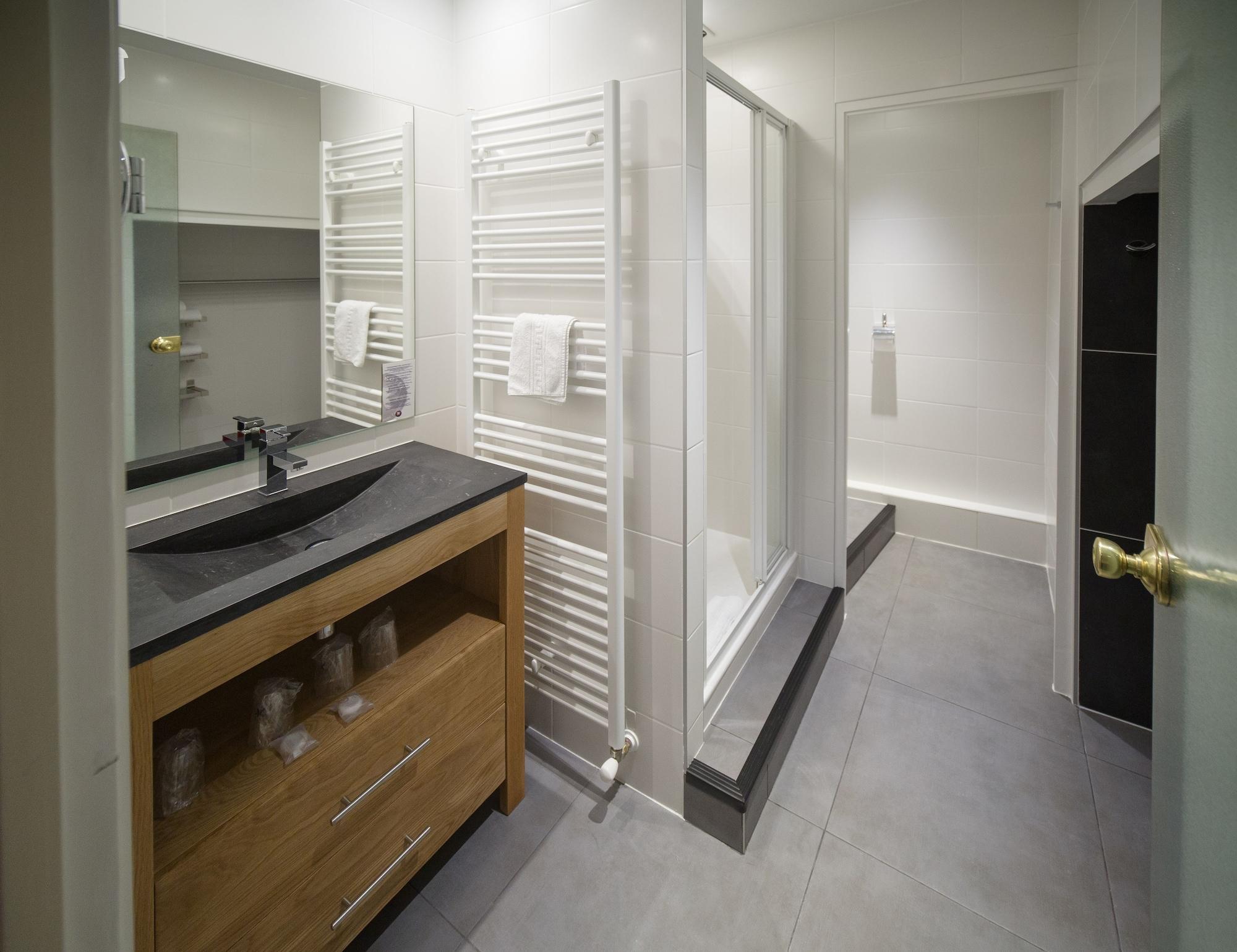 Hotel Des Princes, Chambery Centre Εξωτερικό φωτογραφία