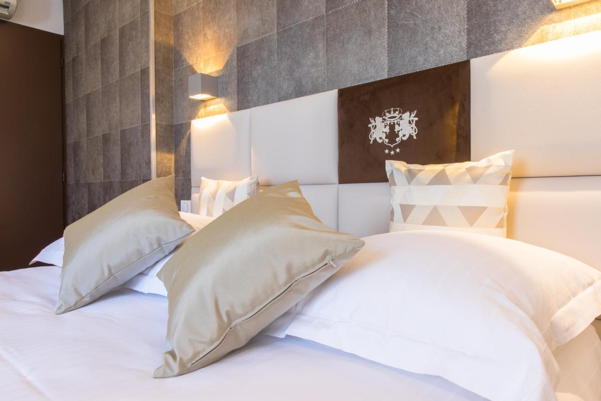 Hotel Des Princes, Chambery Centre Εξωτερικό φωτογραφία