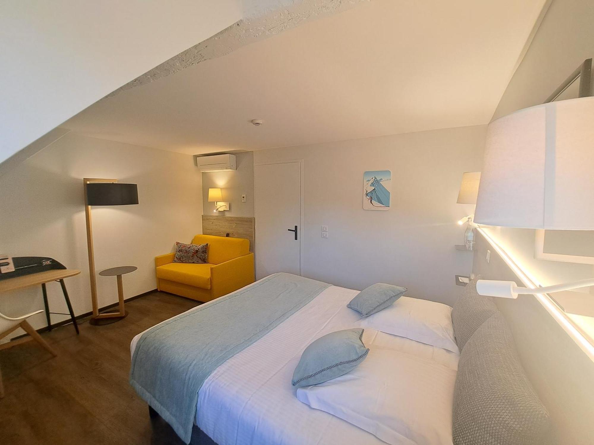 Hotel Des Princes, Chambery Centre Εξωτερικό φωτογραφία